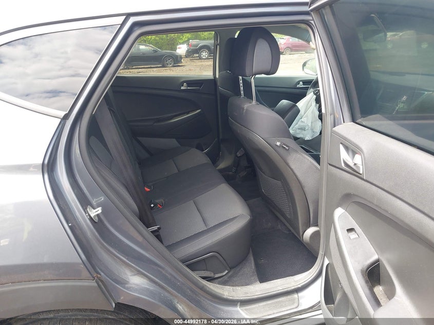 2017 Hyundai Tucson VIN KM8J23A42HU409912 IAAI salvage auction — RIGHT FRONT, Salvage (Ohio), sold $3,200 on 2026-07-14 (photo 8)