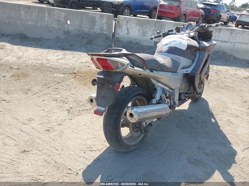 2007 Yamaha Fjr 1300 VIN JYARP15E27A002331 IAAI salvage auction — FRONT END, Salvage (California), sold $650 on 2026-07-08 (photo 4)