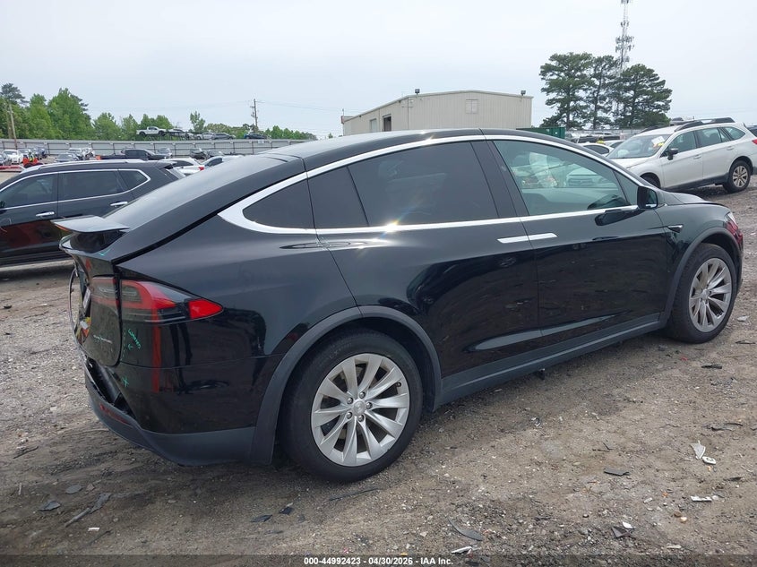 2020 Tesla Model x VIN 5YJXCDE26LF221325 IAAI salvage auction — REAR END, Salvage (Georgia), sold $9,100 on 2026-07-29 (photo 4)