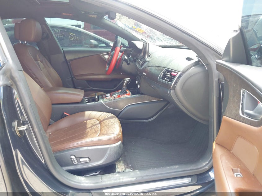 2017 Audi A7 VIN WAUW2AFC5HN082573 IAAI salvage auction — FRONT END, Salvage (Missouri), sold $3,250 on 2026-07-07 (photo 5)