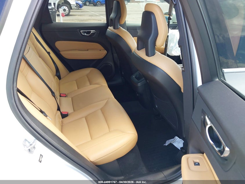 2018 Volvo Xc60 VIN YV4102RK1J1065646 IAAI salvage auction — FRONT END, Salvage (North Carolina), sold $7,700 on 2026-07-09 (photo 8)