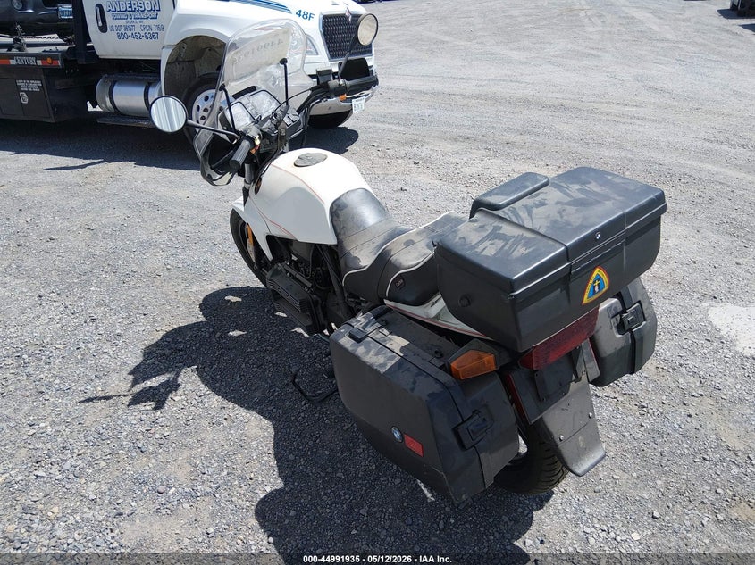 1988 BMW K75 VIN WB1057400J0132551 IAAI salvage auction — NORMAL WEAR, Regular (Nevada), sold $100 on 2026-07-10 (photo 3)