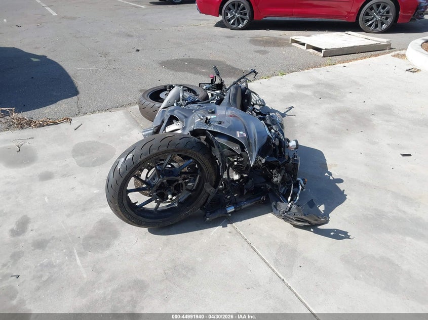2025 Yamaha Yzf VIN JYARM38Y5SA004139 IAAI salvage auction — ALL OVER, Salvage Title, sold $150 on 2026-07-17 (photo 5)