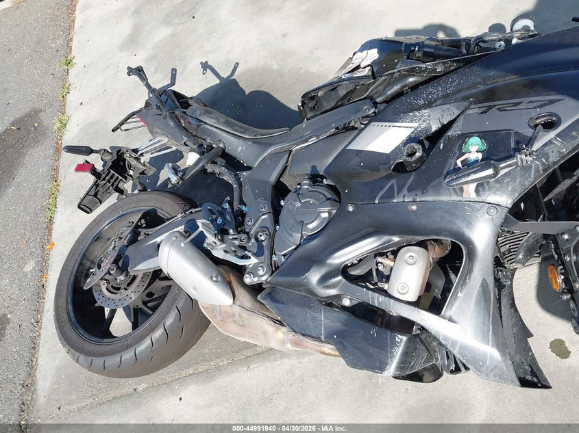 2025 Yamaha Yzf VIN JYARM38Y5SA004139 IAAI salvage auction — ALL OVER, Salvage Title, sold $150 on 2026-07-17 (photo 8)