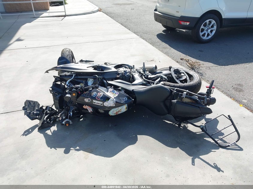 2025 Yamaha Yzf VIN JYARM38Y5SA004139 IAAI salvage auction — ALL OVER, Salvage Title, sold $150 on 2026-07-17 (photo 9)