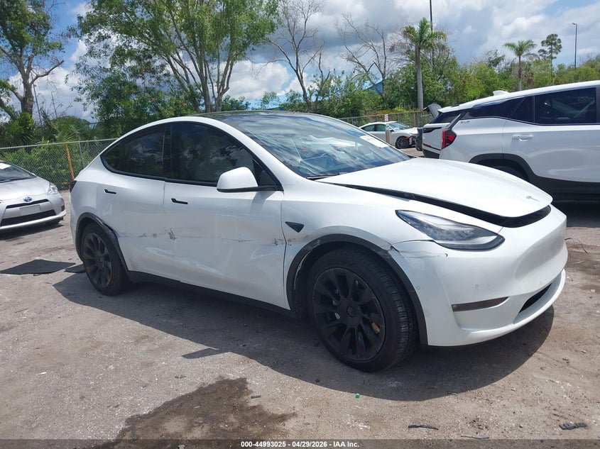 2021 Tesla Model y VIN 5YJYGDEE9MF108764 IAAI salvage auction — RIGHT SIDE, Salvage Title, sold $6,800 on 2026-07-16 (photo 6)