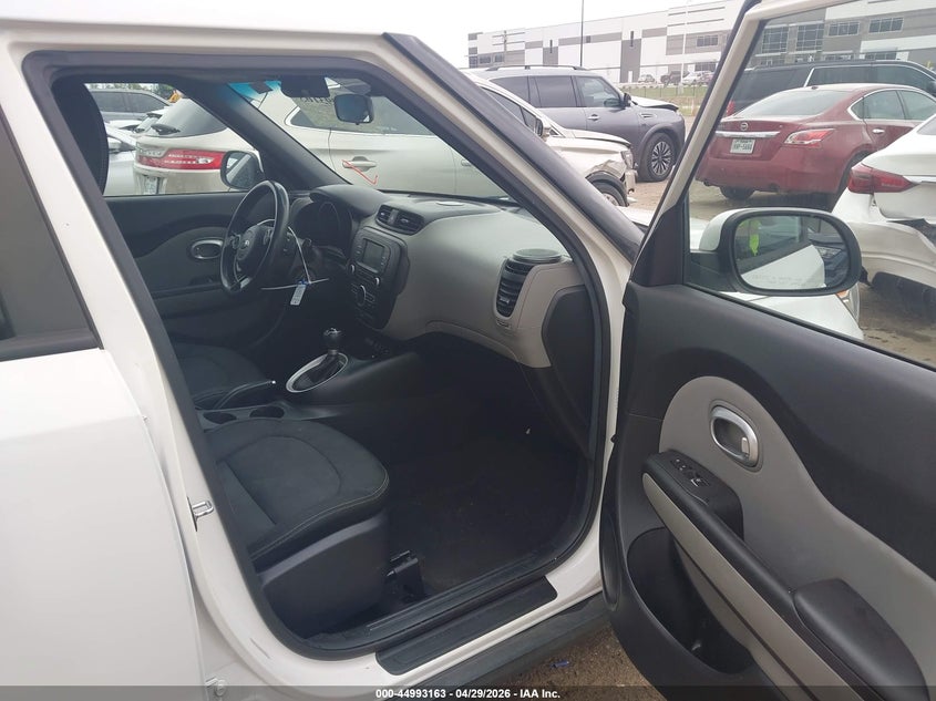 2017 Kia Soul VIN KNDJP3A52H7442454 IAAI salvage auction — LEFT SIDE, Salvage (Texas), sold $1,650 on 2026-07-07 (photo 5)