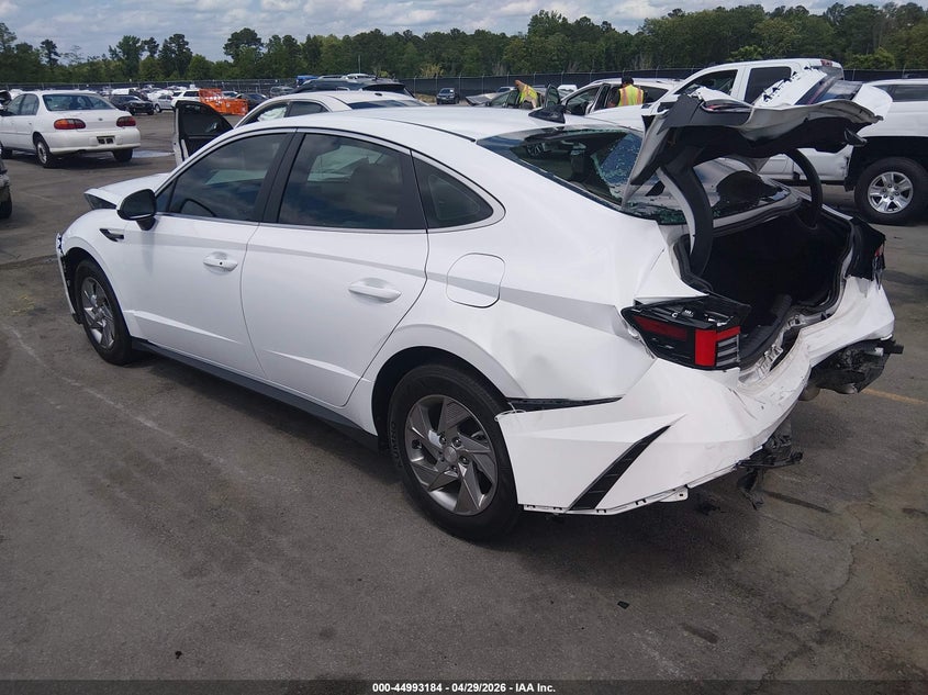 2025 Hyundai Sonata VIN KMHL24JA7SA472727 IAAI salvage auction — FRONT & REAR, Salvage (South Carolina), sold $5,050 on 2026-07-29 (photo 3)