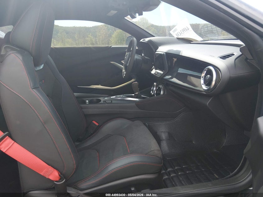 2018 Chevrolet Camaro VIN 1G1FJ1R68J0158228 IAAI salvage auction — UNKNOWN, Salvage (Idaho), sold $32,600 on 2026-07-30 (photo 5)