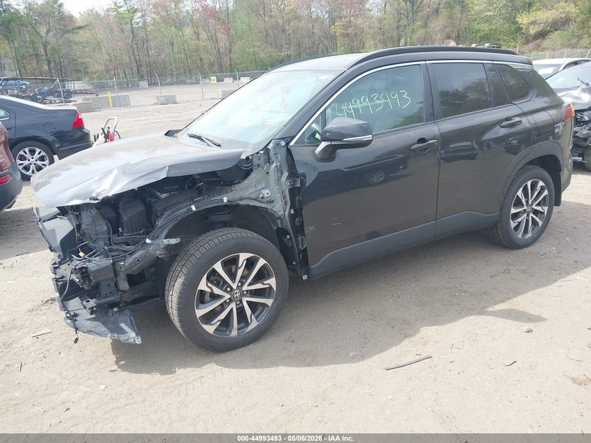 2022 Toyota Corolla cross VIN 7MUEAABG0NV034470 IAAI salvage auction — FRONT END, Salvage (Massachusetts), sold $5,700 on 2026-07-18 (photo 2)