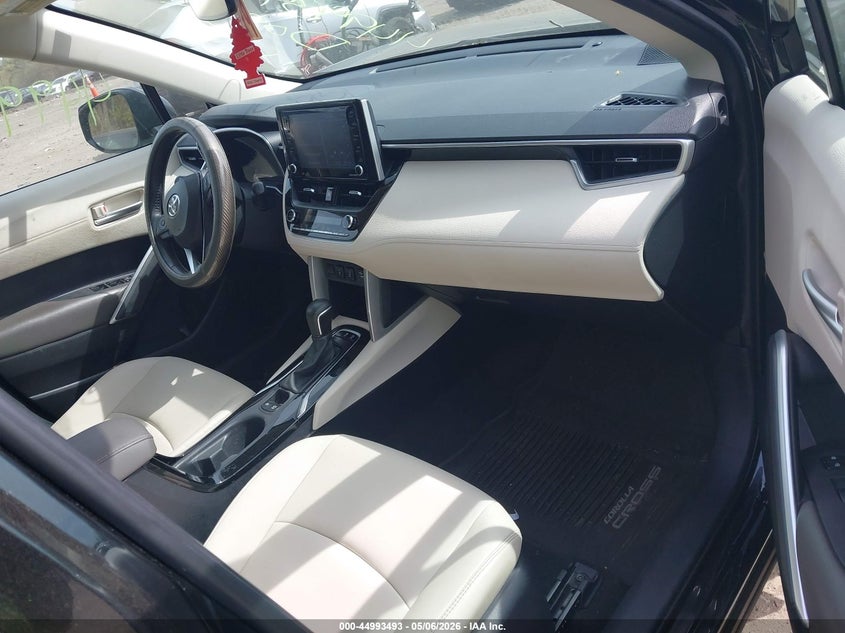 2022 Toyota Corolla cross VIN 7MUEAABG0NV034470 IAAI salvage auction — FRONT END, Salvage (Massachusetts), sold $5,700 on 2026-07-18 (photo 5)