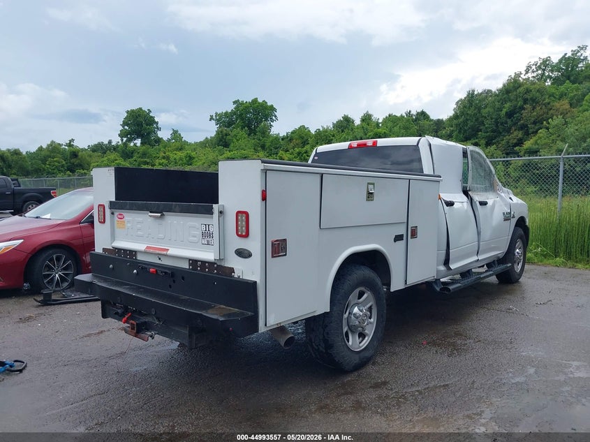 2017 Ram 2500 VIN 3C6UR4HL4HG705721 IAAI salvage auction — SIDE, Salvage (Louisiana), sold $4,150 on 2026-07-10 (photo 4)