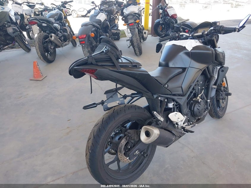 2023 Yamaha Mt-03 VIN MH3RH20Y7PK011806 IAAI salvage auction — SIDE, Salvage Title, sold $1,450 on 2026-07-08 (photo 4)