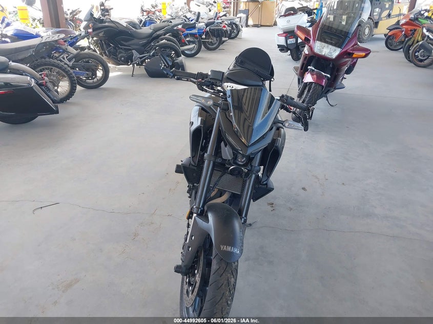 2023 Yamaha Mt-03 VIN MH3RH20Y7PK011806 IAAI salvage auction — SIDE, Salvage Title, sold $1,450 on 2026-07-08 (photo 5)