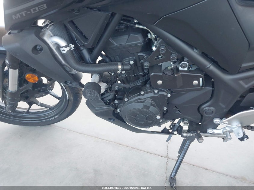 2023 Yamaha Mt-03 VIN MH3RH20Y7PK011806 IAAI salvage auction — SIDE, Salvage Title, sold $1,450 on 2026-07-08 (photo 9)