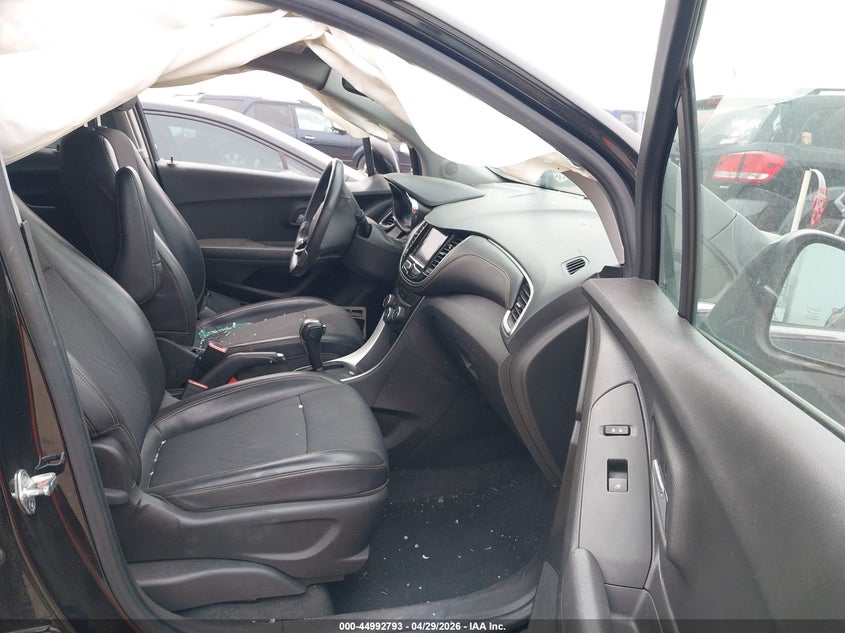 2020 Chevrolet Trax VIN KL7CJPSB9LB007584 IAAI salvage auction — LEFT SIDE, Salvage (Texas), sold $2,300 on 2026-07-14 (photo 5)