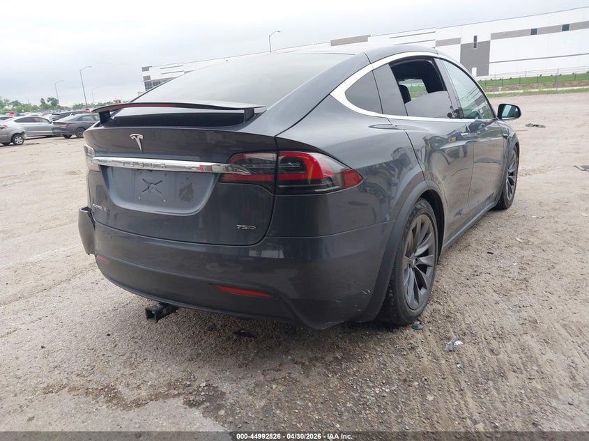 2018 Tesla Model x VIN 5YJXCAE29JF099961 IAAI salvage auction — LEFT SIDE, Salvage Title, sold $8,150 on 2026-10-11 (photo 4)