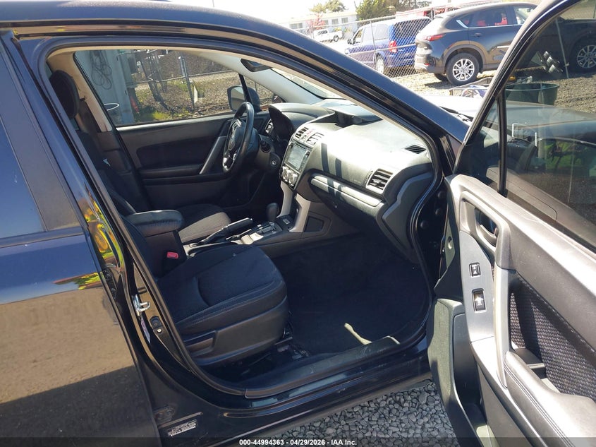 2017 Subaru Forester VIN JF2SJAGC6HH812896 IAAI salvage auction — RIGHT SIDE, Salvage (Oregon), sold $2,000 on 2026-07-13 (photo 5)
