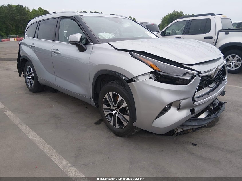 2022 Toyota Highlander VIN 5TDGZRAH2NS541844 IAAI salvage auction — REAR END, Junk Receipt (North Carolina), sold $6,200 on 2026-07-15 (photo 1)
