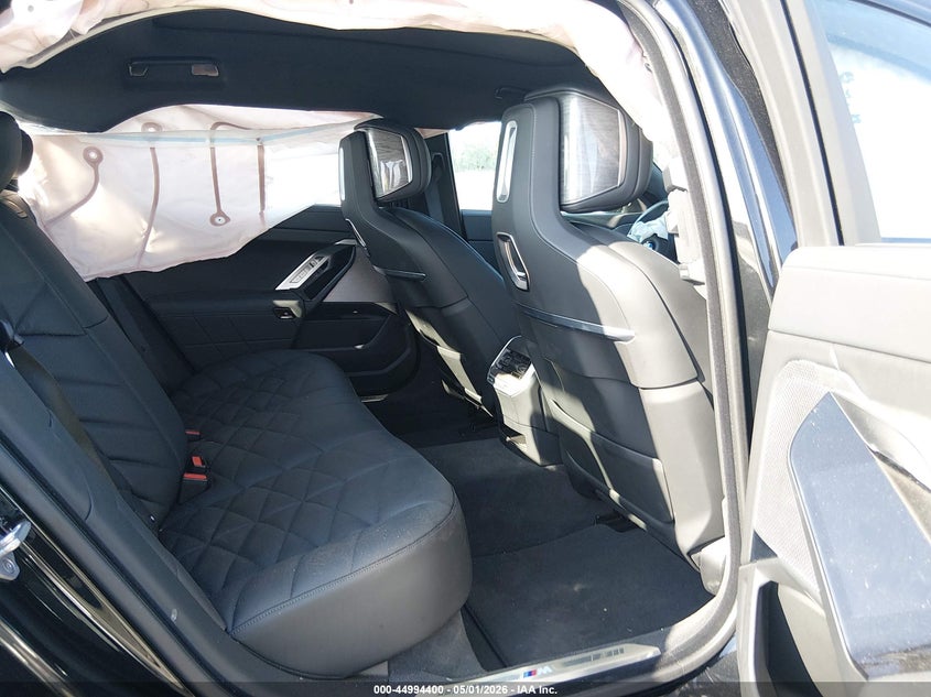 2024 BMW 7er VIN WBA33EH00RCT01866 IAAI salvage auction — FRONT END, Wait Title, sold $30,250 on 2026-08-13 (photo 8)