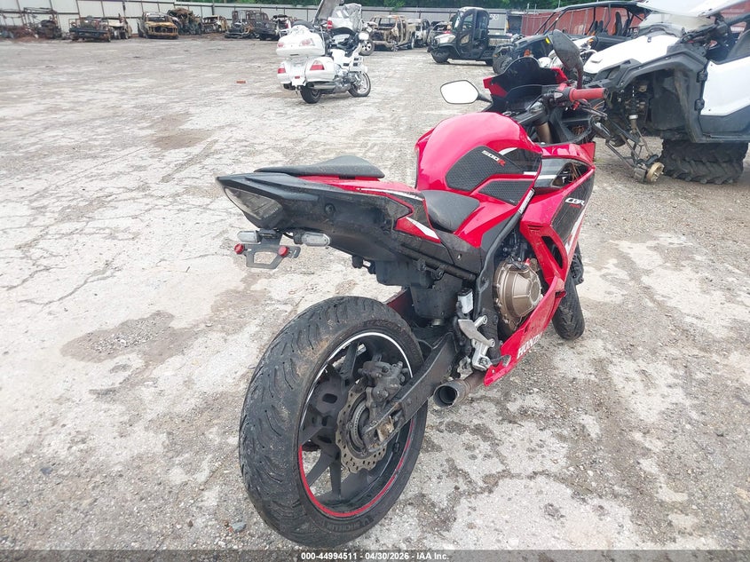 2023 Honda Cbr VIN MLHPC6252P5400492 IAAI salvage auction — ALL OVER, Salvage (Texas), sold $800 on 2026-07-28 (photo 4)