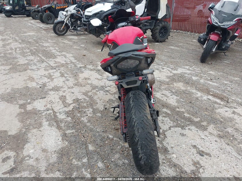 2023 Honda Cbr VIN MLHPC6252P5400492 IAAI salvage auction — ALL OVER, Salvage (Texas), sold $800 on 2026-07-28 (photo 6)
