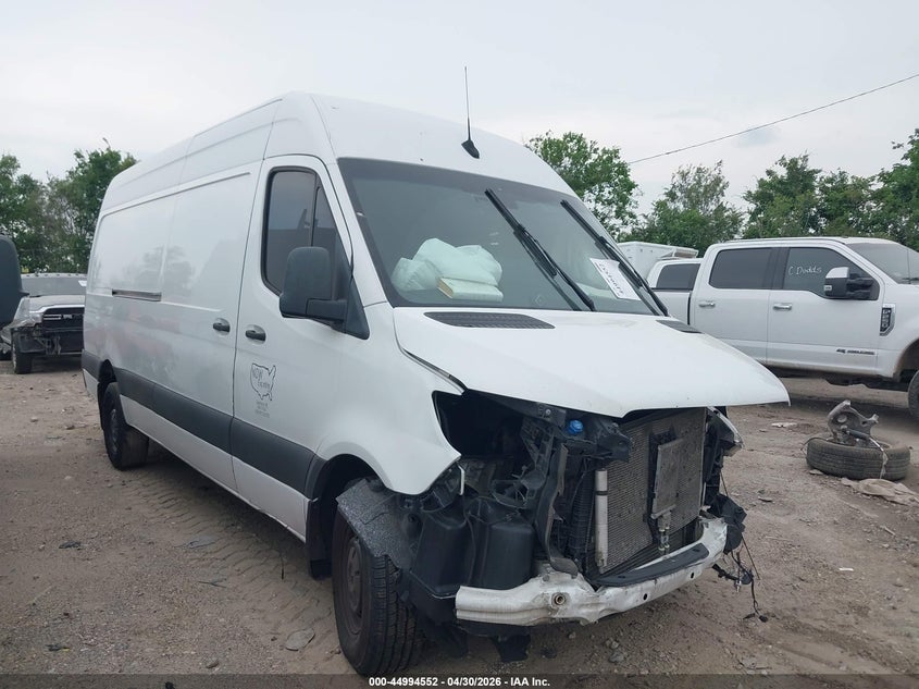 2019 Mercedes-benz Sprinter VIN WD4PF1CD4KP094210 IAAI salvage auction — FRONT END, Rebuildable (Florida), sold $1,500 on 2026-07-22 (photo 1)