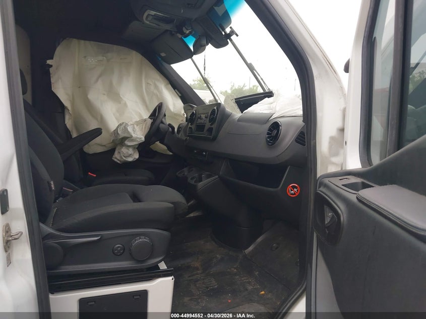 2019 Mercedes-benz Sprinter VIN WD4PF1CD4KP094210 IAAI salvage auction — FRONT END, Rebuildable (Florida), sold $1,500 on 2026-07-22 (photo 5)