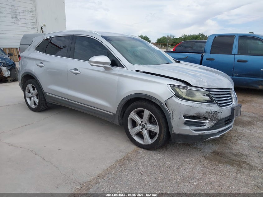 2015 Lincoln Mkc VIN 5LMCJ1A97FUJ32597 IAAI salvage auction — RIGHT FRONT, Original (Texas), sold $1,100 on 2026-07-09 (photo 1)