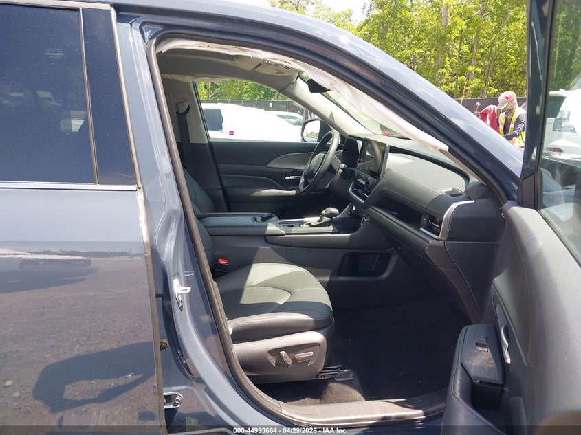 2025 Toyota Highlander VIN 5TDAAAA53SS029252 IAAI salvage auction — FRONT END, Clear (South Carolina), sold $26,000 on 2026-07-29 (photo 5)