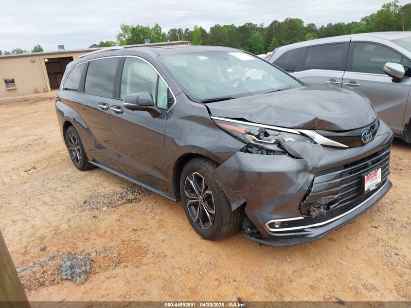 2025 Toyota Sienna VIN 5TDESKFC2SS175623 IAAI salvage auction — FRONT END, Salvage (North Carolina), sold $24,400 on 2026-08-02 (photo 1)