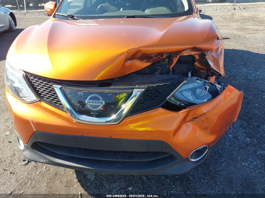 2017 Nissan Rogue VIN JN1BJ1CRXHW136637 IAAI salvage auction — FRONT END, Salvage - Greater Than 75% (Maryland), sold $1,550 on 2026-07-20 (photo 6)