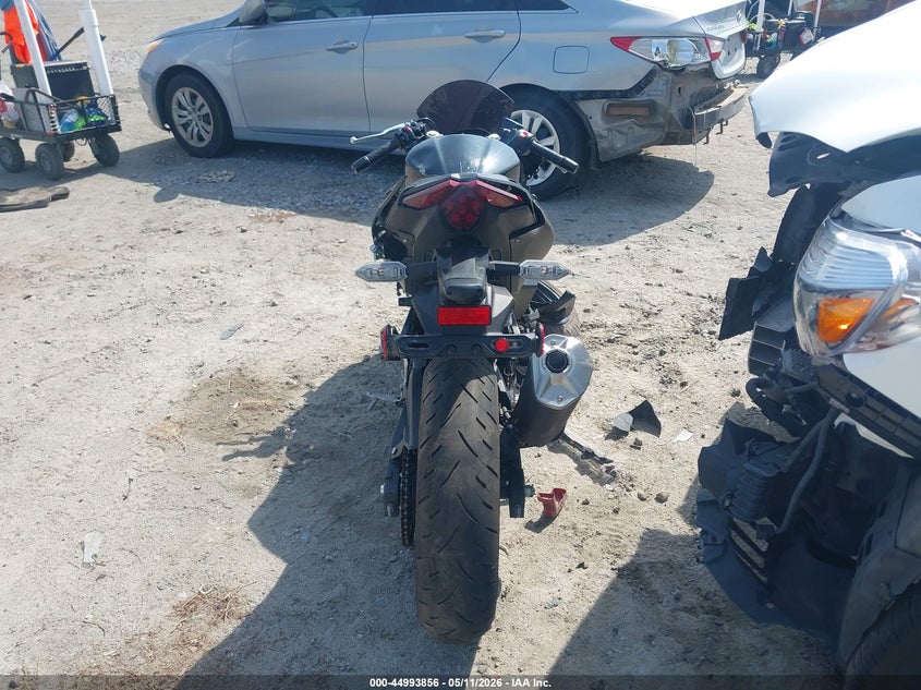 2025 Kawasaki Ninja VIN ML5EXGJ12SDA60145 IAAI salvage auction — FRONT END, Salvage (Georgia), sold $425 on 2026-07-14 (photo 6)