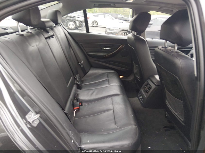 2015 BMW 3er VIN WBA3B3G52FNR85470 IAAI salvage auction — RIGHT SIDE, Salvage (New Jersey), sold $2,000 on 2026-07-27 (photo 8)