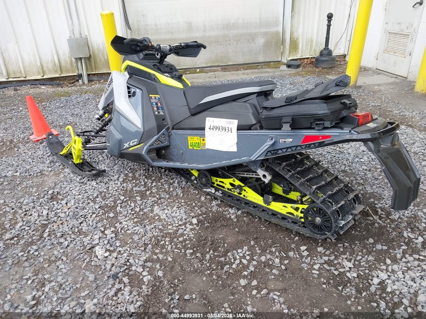 2022 Polaris VIN SN1TKP8R5NC814943 IAAI salvage auction — ALL OVER, Salvage (Vermont), sold $3,750 on 2026-07-15 (photo 3)