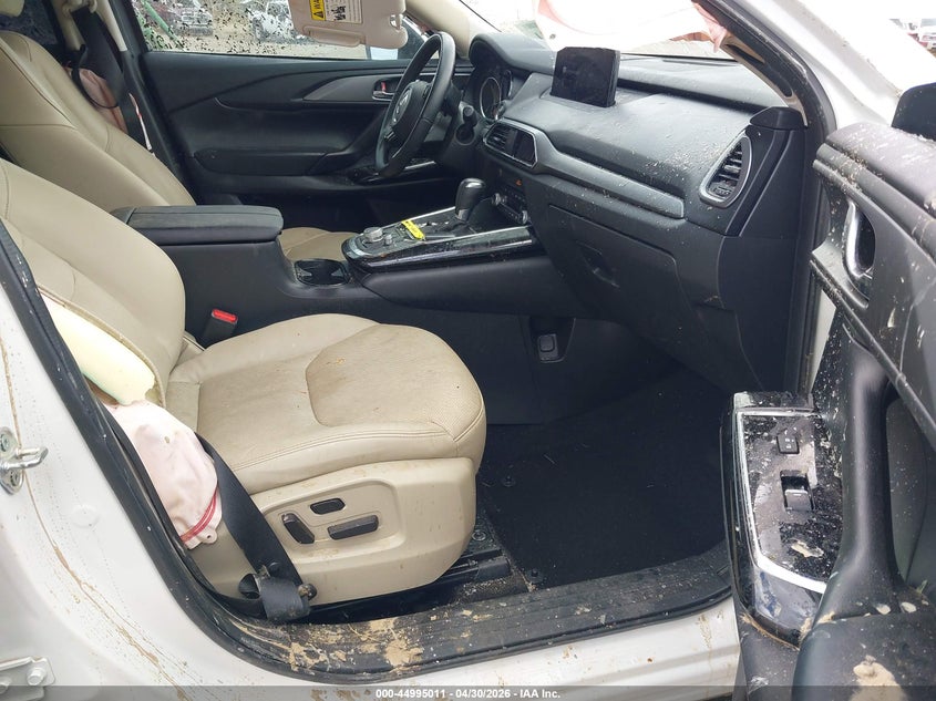 2023 Mazda Cx-9 VIN JM3TCBCY9P0649945 IAAI salvage auction — ROLLOVER, Salvage (Utah), sold $25 on 2026-07-29 (photo 5)