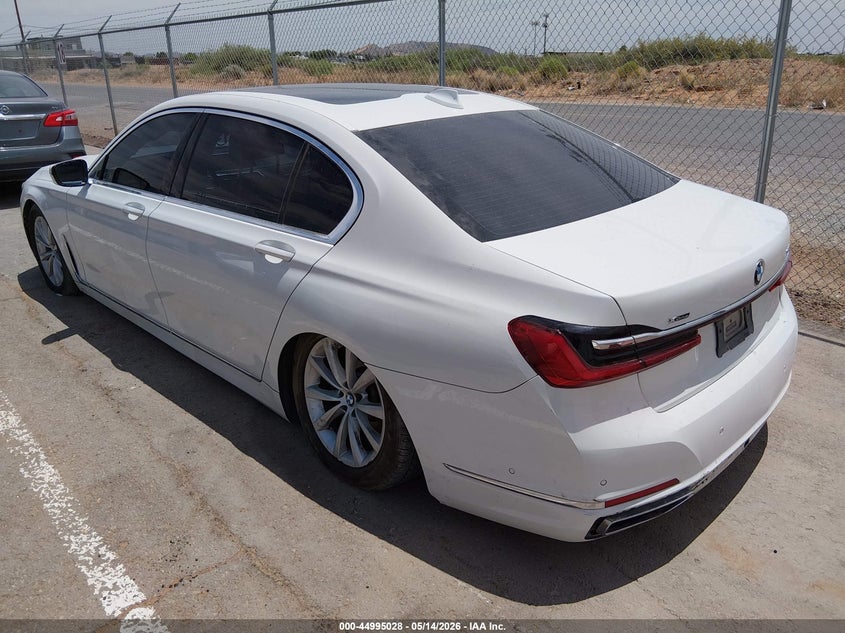 2020 BMW 7er VIN WBA7T4C03LGF97505 IAAI salvage auction — RIGHT FRONT, Original (Texas), sold $11,000 on 2026-07-22 (photo 3)