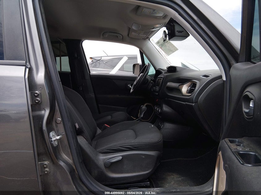 2017 Jeep Renegade VIN ZACCJABB5HPE58590 IAAI salvage auction — LEFT FRONT, Salvage (Texas), sold $2,125 on 2026-07-15 (photo 5)
