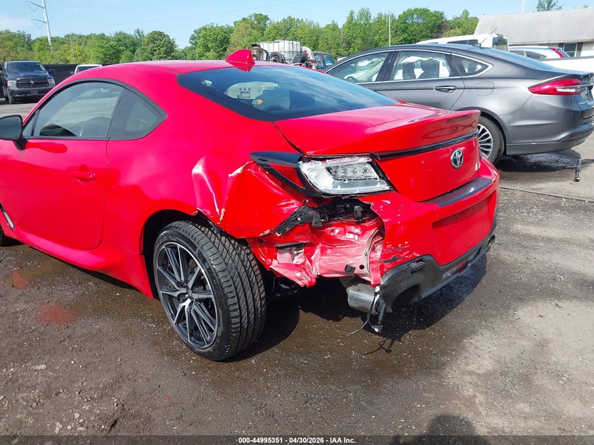 2024 Toyota Gr 86 VIN JF1ZNBB12R8759148 IAAI salvage auction — FRONT & REAR, Salvage - Greater Than 75% (Maryland), sold $9,500 on 2026-07-15 (photo 6)
