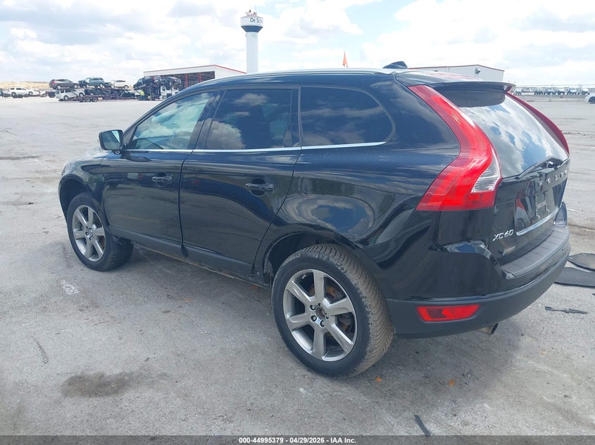 2013 Volvo Xc60 VIN YV4902DZ0D2387572 IAAI salvage auction — RIGHT FRONT, Salvage (Iowa), sold $575 on 2026-07-07 (photo 3)