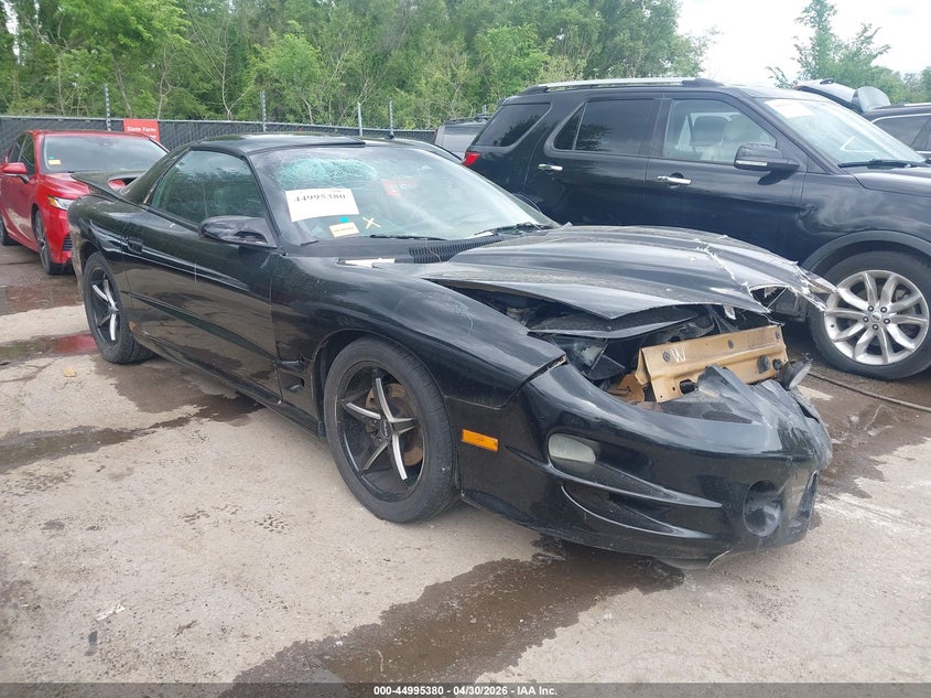 1998 Pontiac Firebird VIN 2G2FV22GXW2219206 — IAAI salvage auction photo