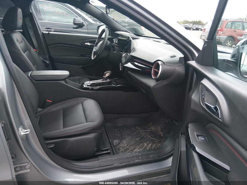 2025 Chevrolet Trax VIN KL77LJEP9SC079796 IAAI salvage auction — HAIL, Salvage (Minnesota), sold $10,600 on 2026-07-29 (photo 5)
