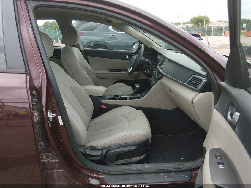 2017 Kia Optima VIN 5XXGT4L33HG154344 IAAI salvage auction — HAIL, Salvage (Kansas), sold $1,550 on 2026-07-10 (photo 5)