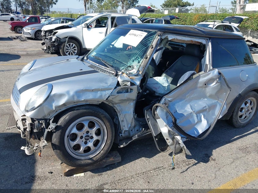 2003 Mini Cooper VIN WMWRC33443TE16764 IAAI salvage auction — LEFT & RIGHT, Non-Repairable (California), sold $175 on 2026-07-28 (photo 6)