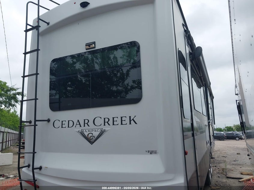 2022 Cedar creek Other VIN 4X4FCRP25NS229566 IAAI salvage auction — Unknown, Wait Title, sold $6,600 on 2026-10-05 (photo 4)