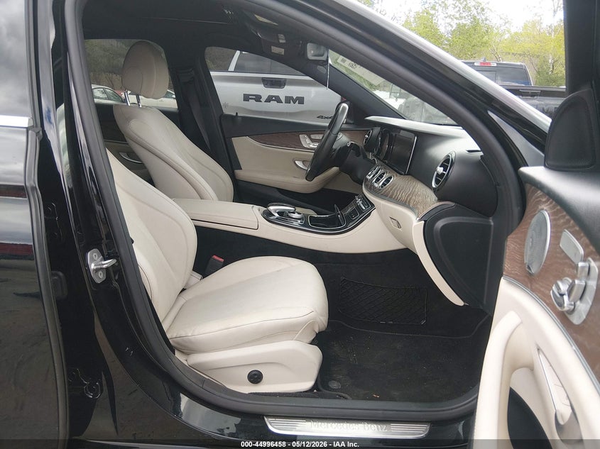 2017 Mercedes-benz E-klasse VIN WDDZF4JB4HA034712 IAAI salvage auction — UNKNOWN, Salvage (New Hampshire), sold $4,650 on 2026-07-29 (photo 5)