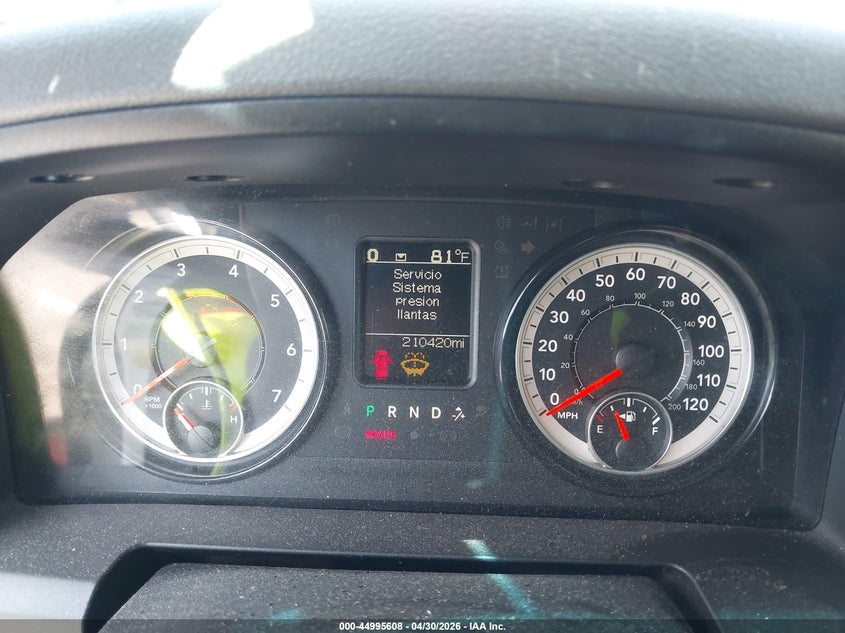 2018 Ram 1500 VIN 1C6RR7ST3JS348157 IAAI salvage auction — FRONT & REAR, Salvage (California), sold $2,075 on 2026-07-22 (photo 7)