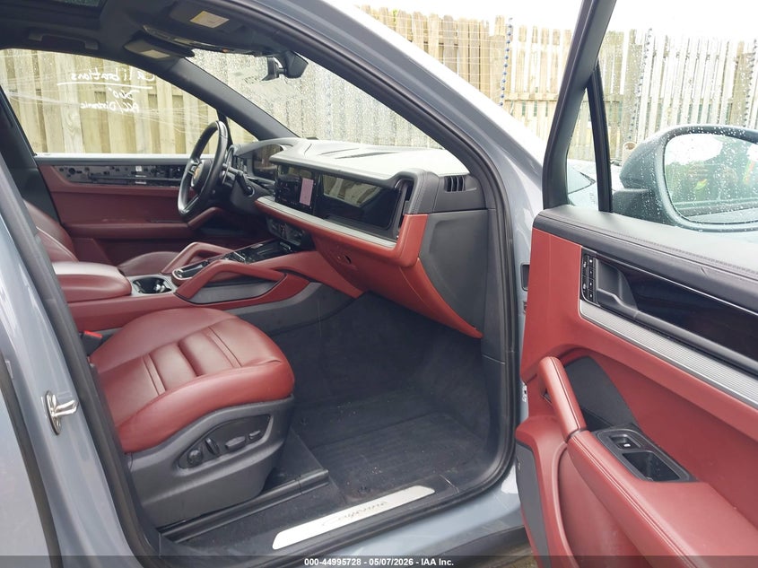 2024 Porsche Cayenne VIN WP1AA2AY9RDA11584 IAAI salvage auction — FRONT END, Salvage (Virginia), sold $27,750 on 2026-07-30 (photo 5)