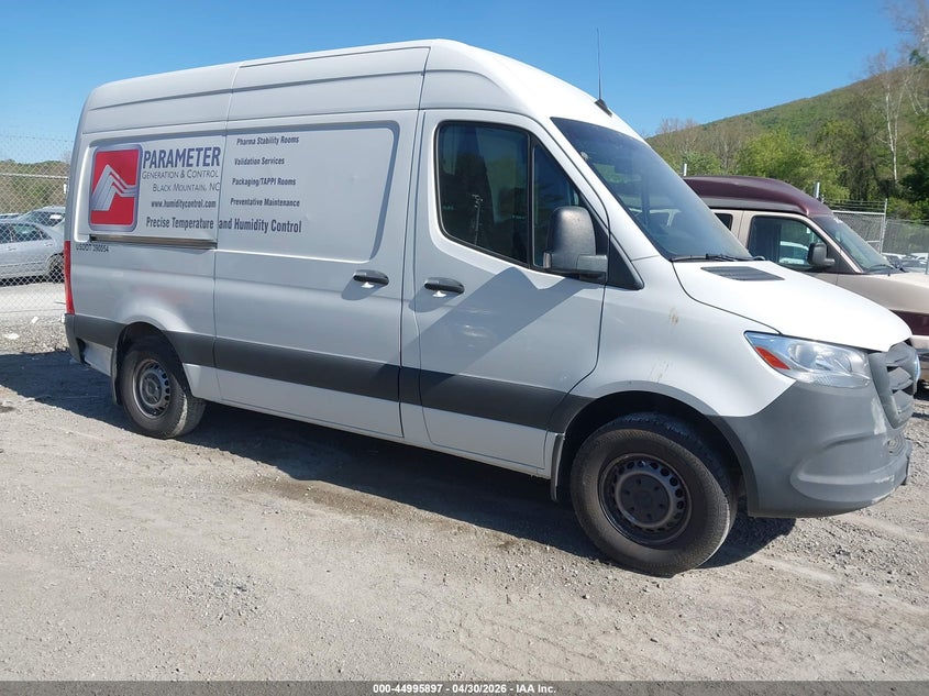 2023 Mercedes-benz Sprinter VIN W1Y4NBHY6PT131978 IAAI salvage auction — LEFT SIDE, Salvage (Virginia), sold $8,600 on 2026-07-21 (photo 1)