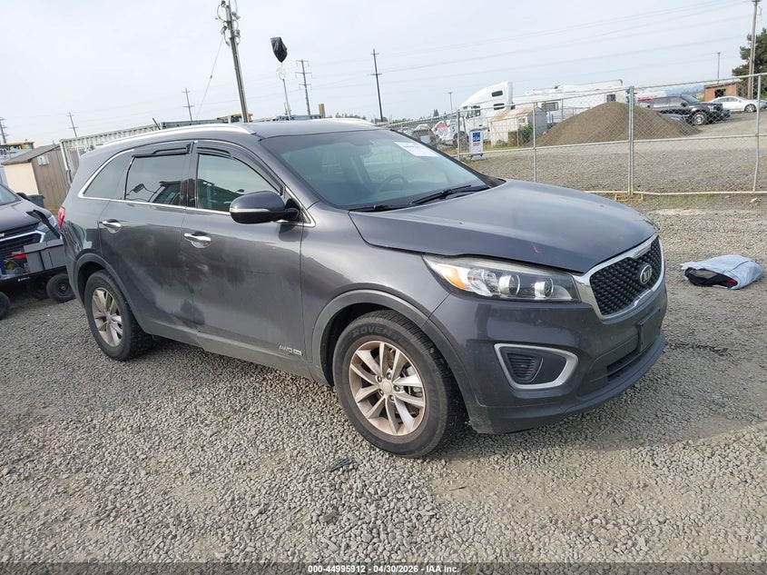 2017 Kia Sorento VIN 5XYPGDA53HG332595 IAAI salvage auction — LEFT SIDE, Salvage (Oregon), sold $2,800 on 2026-07-13 (photo 1)
